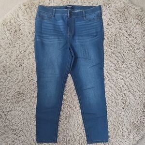 Isaac Mizrahi Women's Classic Blue Skinny Jeans